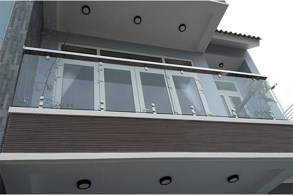 kinh-cuong-luc-thanh-hoa-gia-re